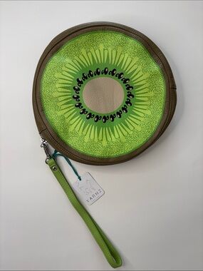 Yarnz Green Kiwi Print Round Wristlet Clutch